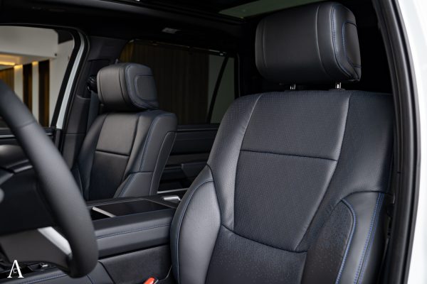 TOYOTA SEQUOIA PLATINUM EDITION - Image 20