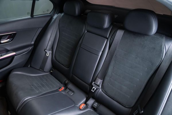 MERCEDES BENZ C300 - Image 13