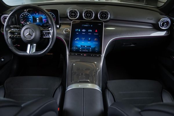 MERCEDES BENZ C300 - Image 9