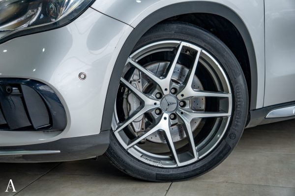 MERCEDES AMG GLA45 - Image 9