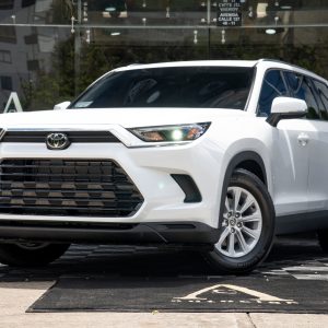 TOYOTA HIGHLANDER XLE (HIBRIDA)