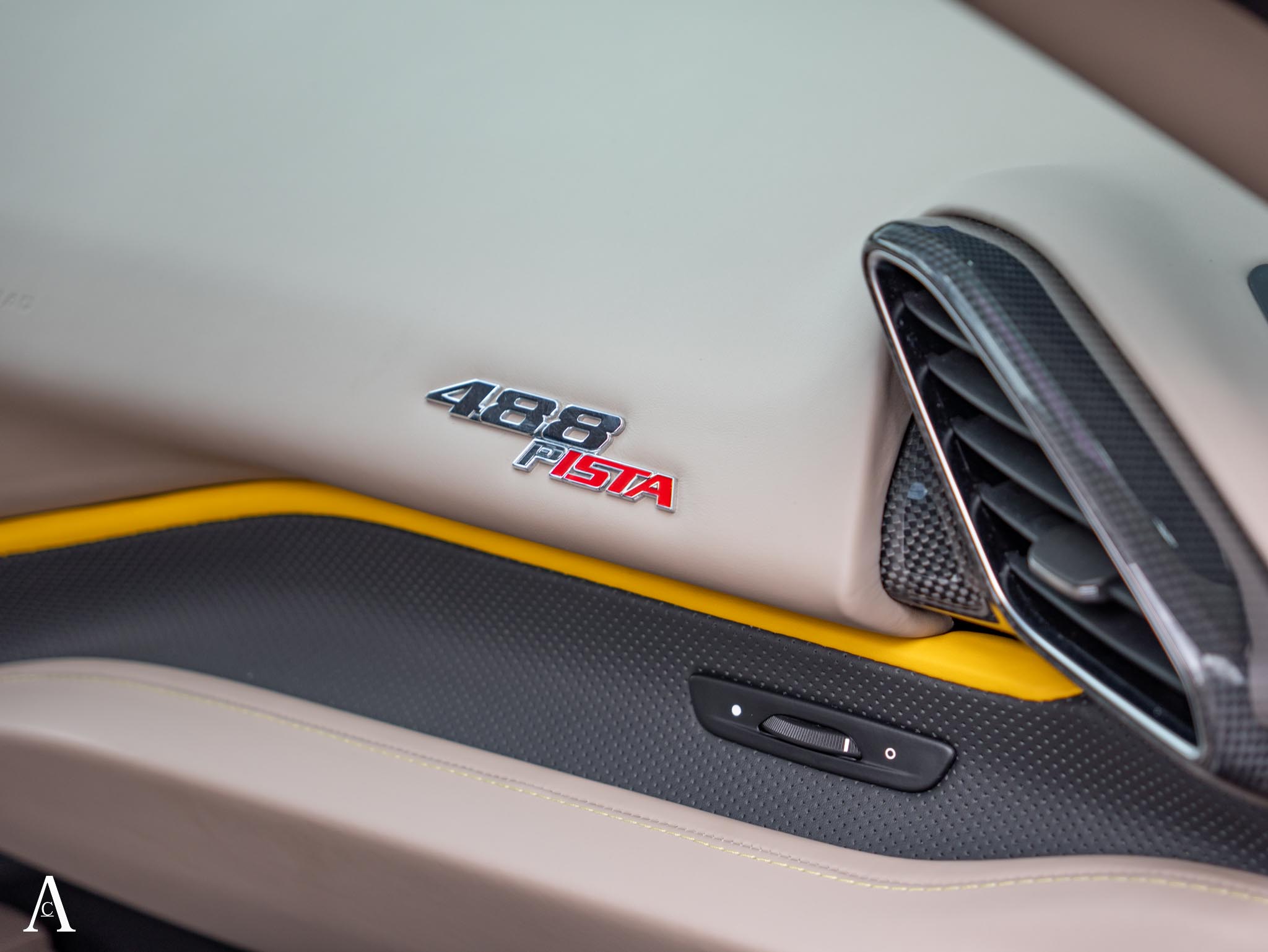 FERRARI 488 PISTA - Image 20