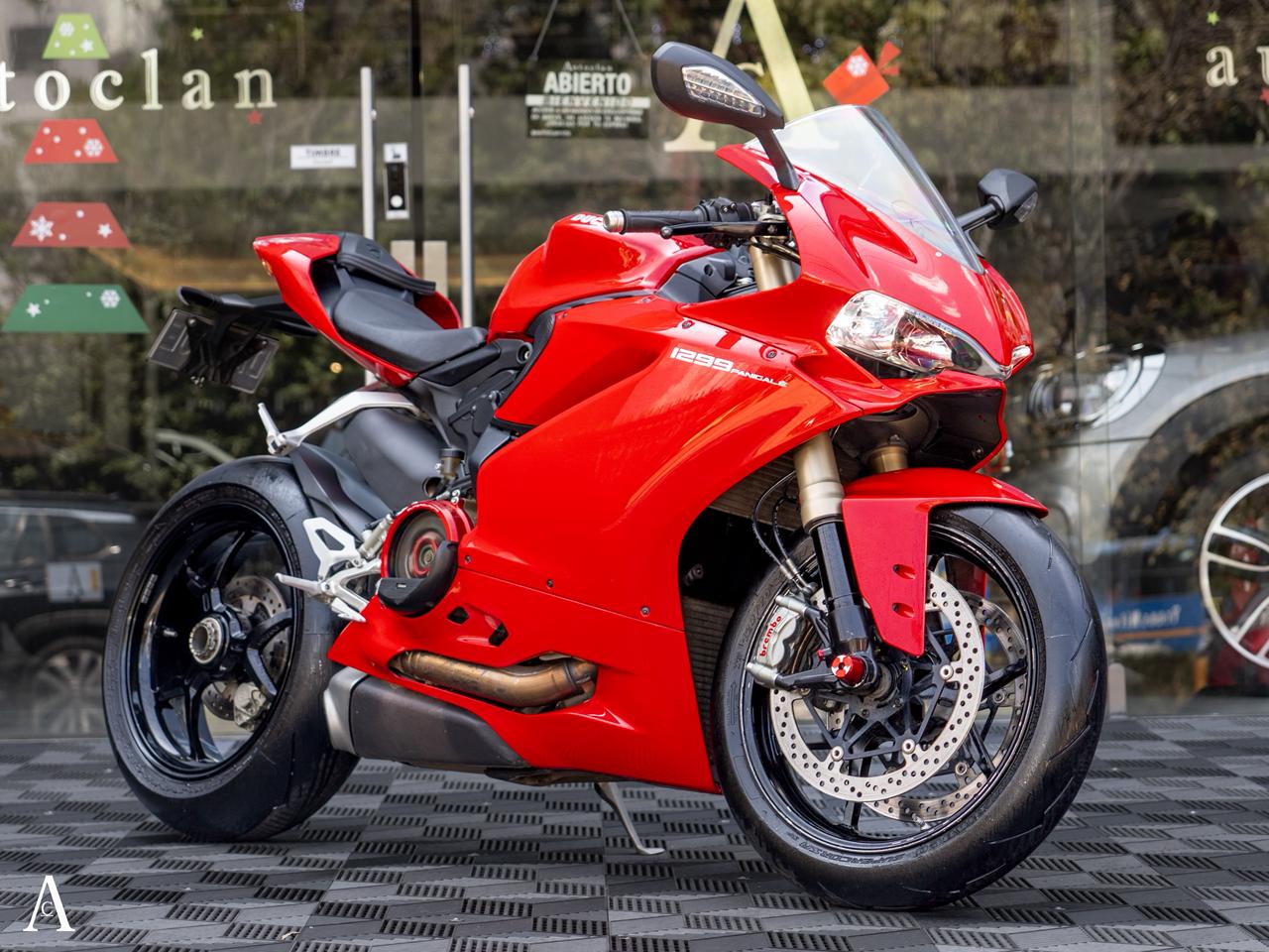 Ducati 1299 Panigale V2 - Image 3