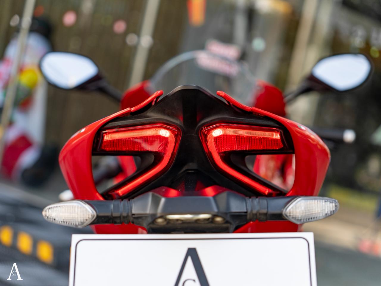 Ducati 1299 Panigale V2 - Image 10