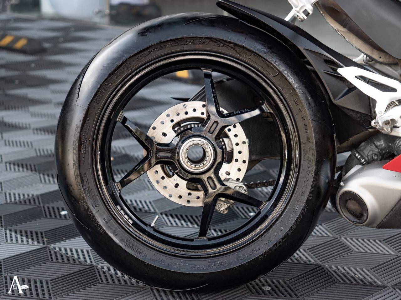 Ducati 1299 Panigale V2 - Image 13