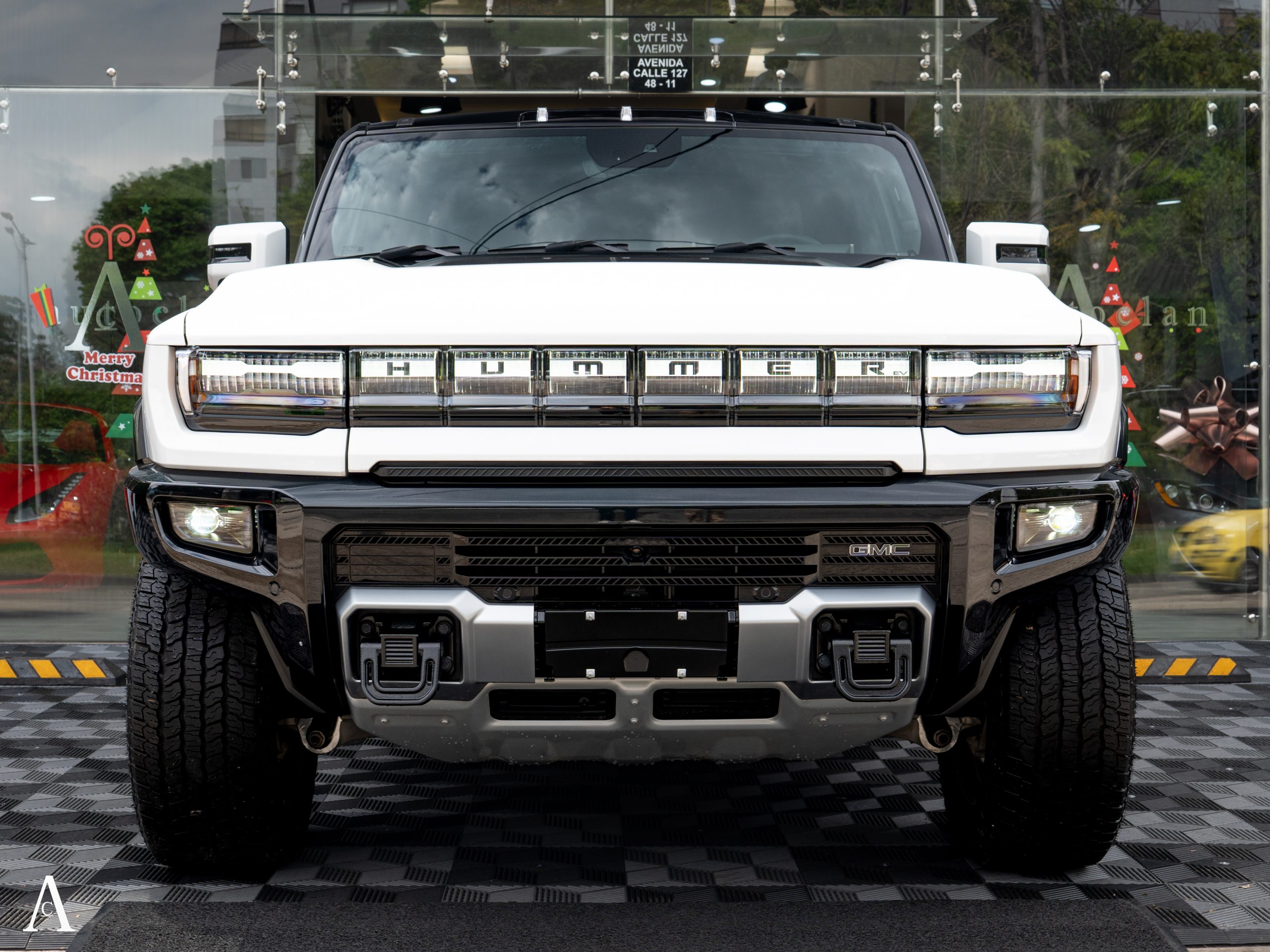 HUMMER EV 3X - Image 2