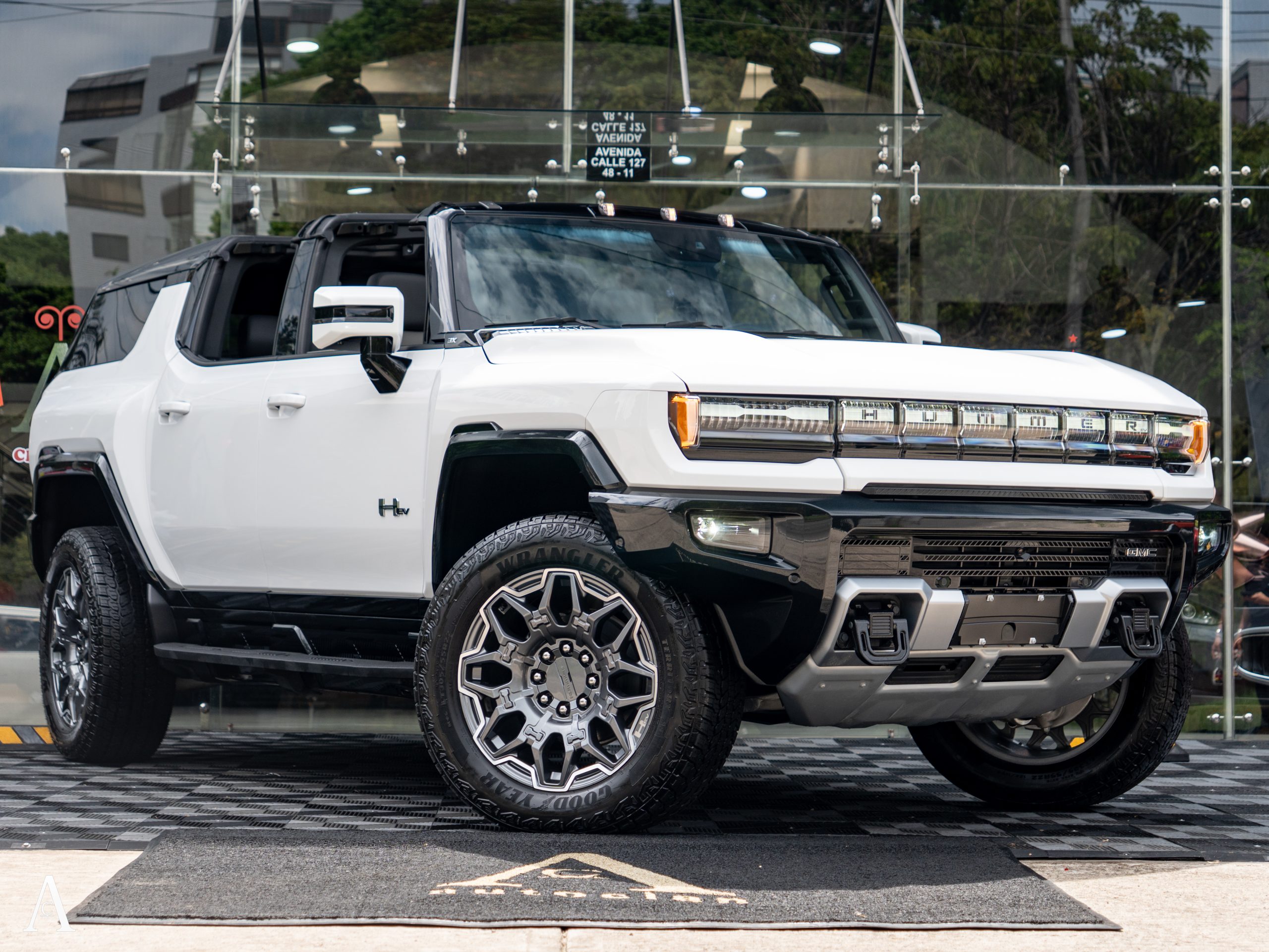 HUMMER EV 3X - Image 18