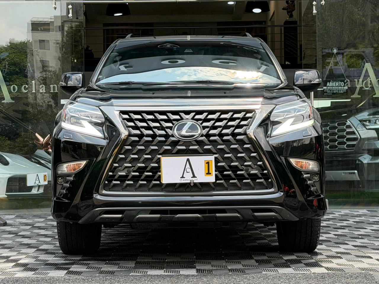 Lexus GX 460 Luxury - Image 2