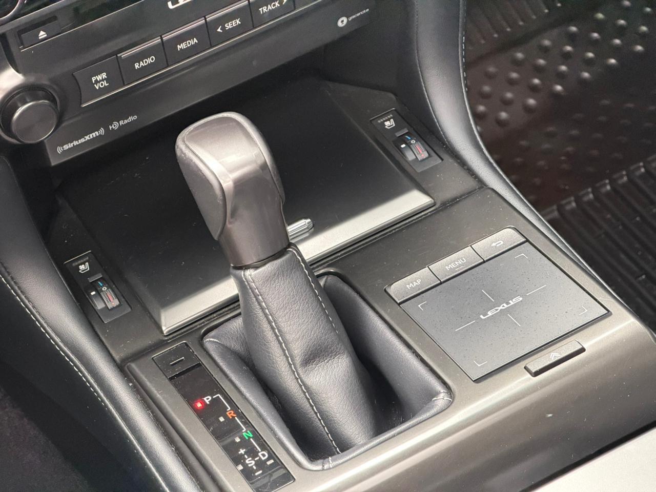 Lexus GX 460 Luxury - Image 11