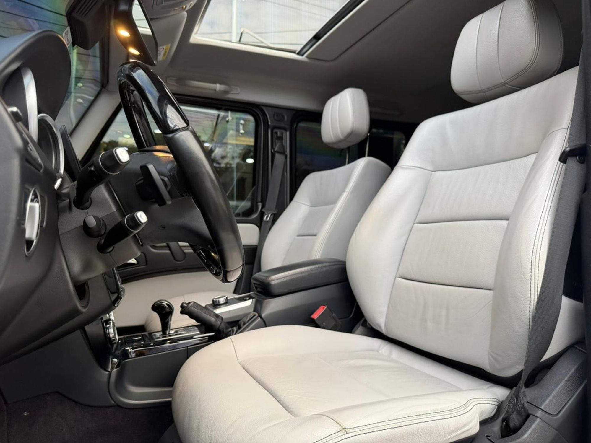 Mercedes Benz G500 - Image 10