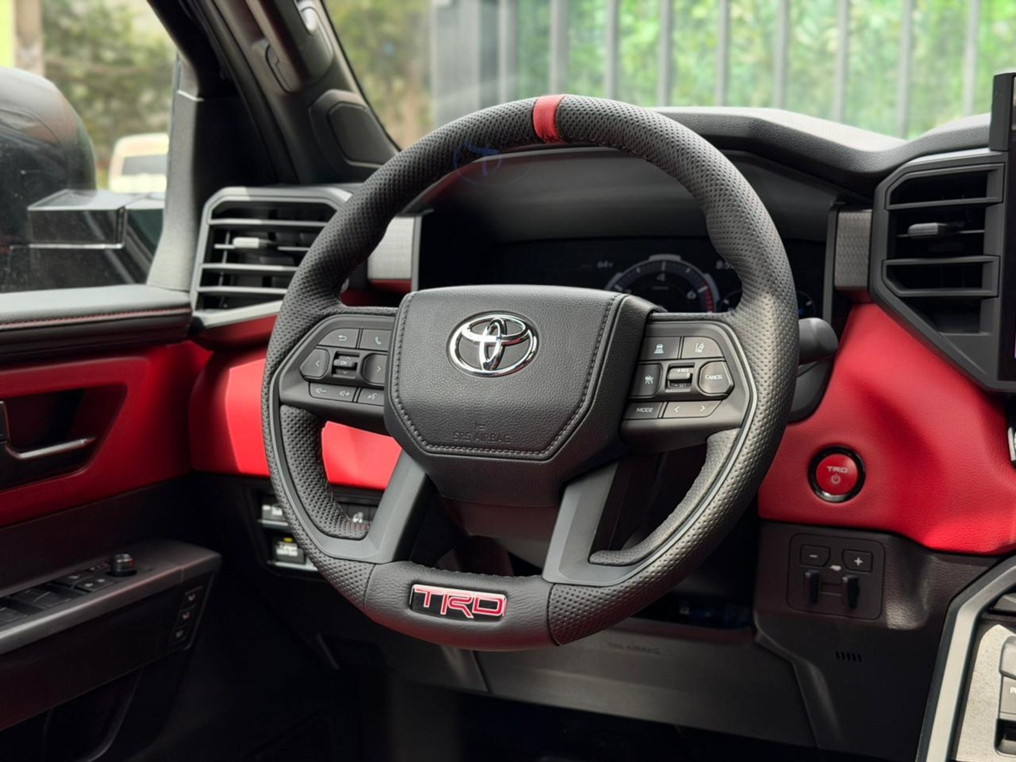 Toyota Sequoia TRD PRO - Image 10