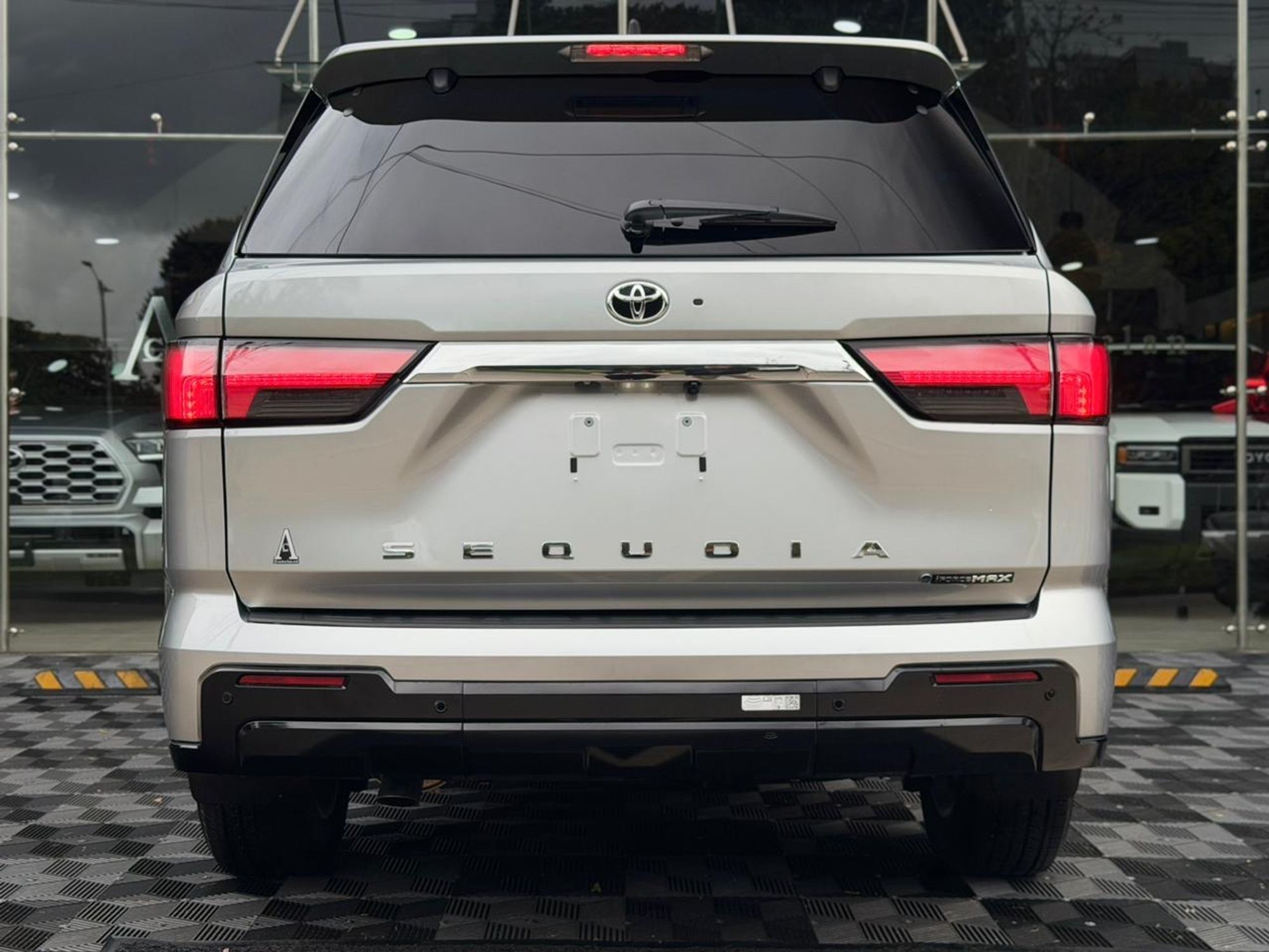 Toyota Sequoia 1794 - Image 4