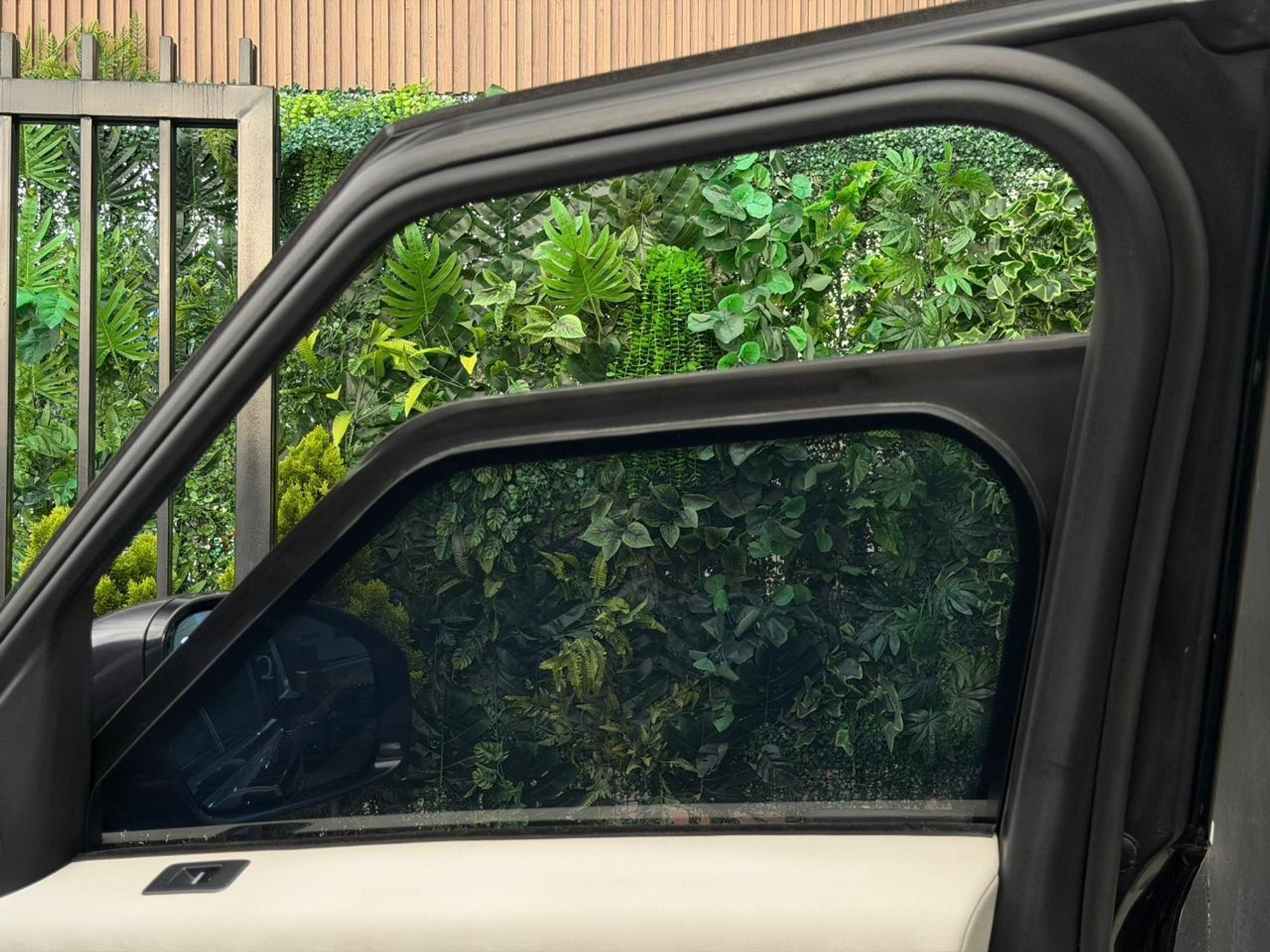 Range Rover sport - Image 12