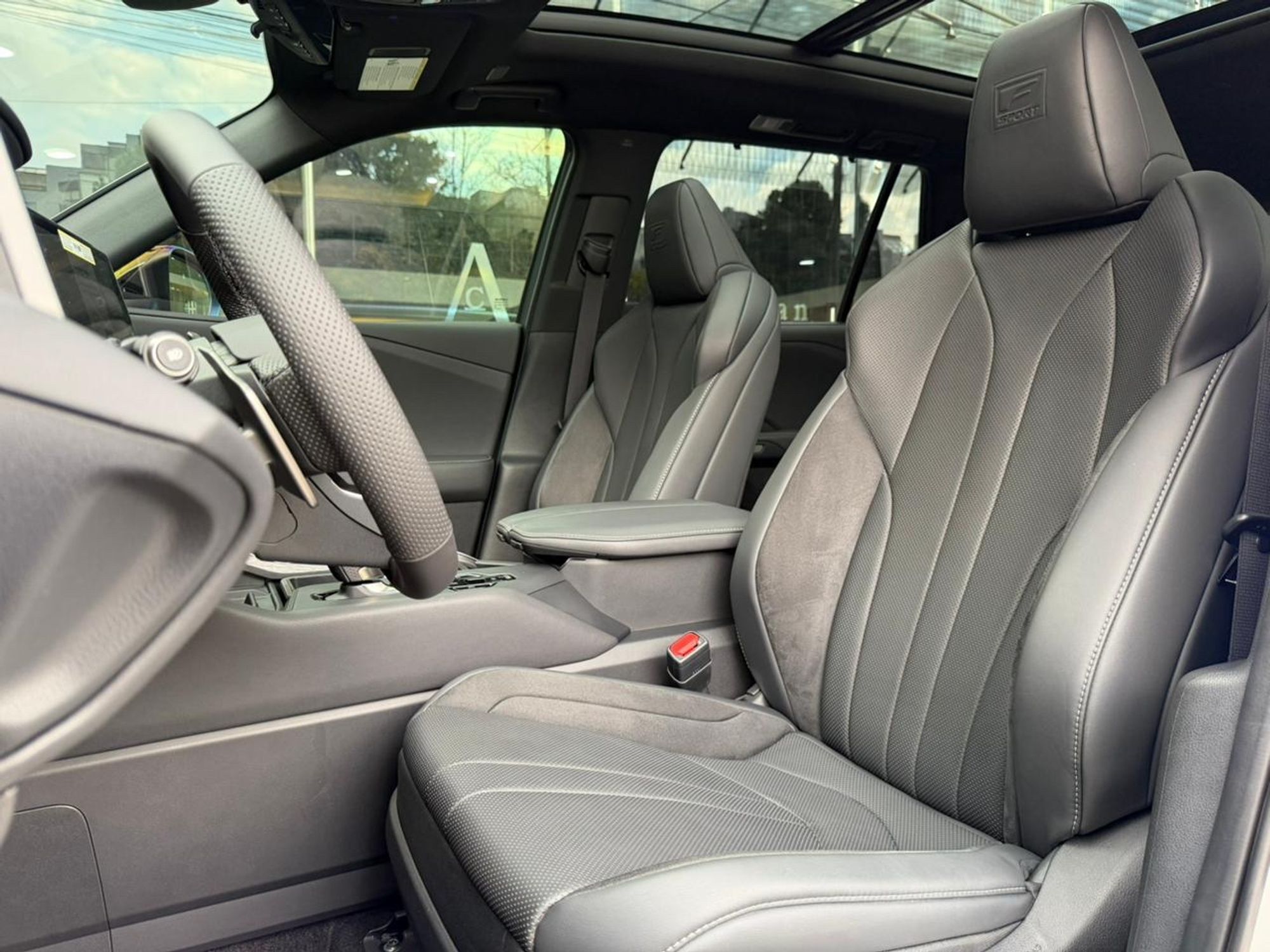 Lexus TX 550h - Image 10