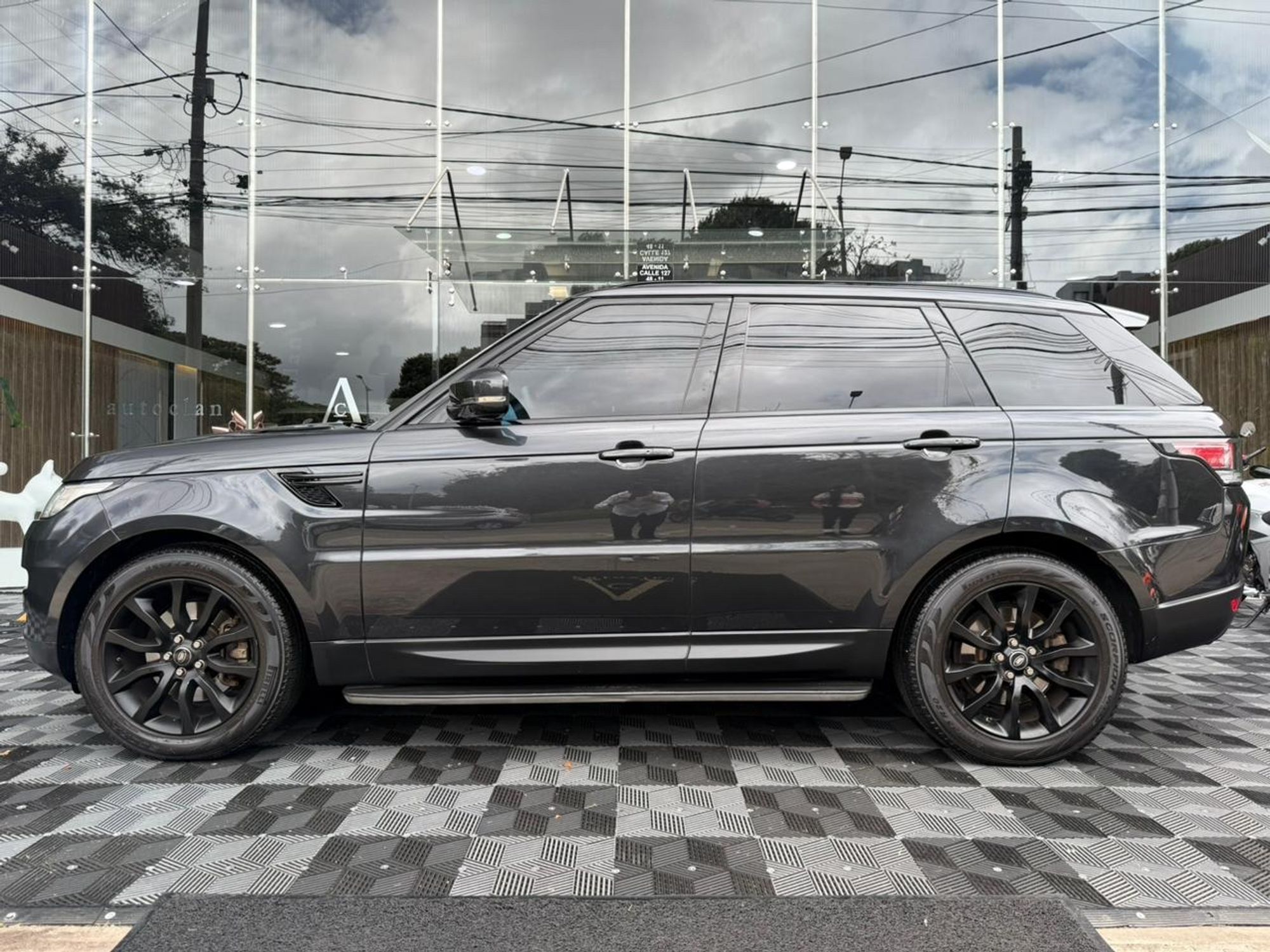 Range Rover sport - Image 5