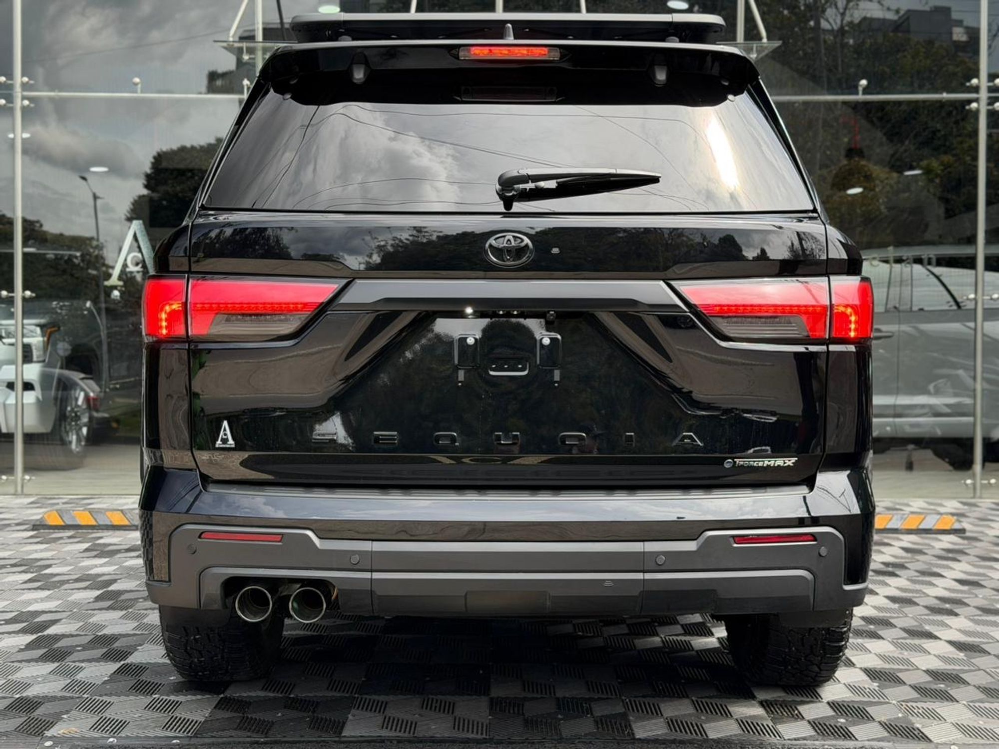 Toyota Sequoia TRD PRO - Image 4