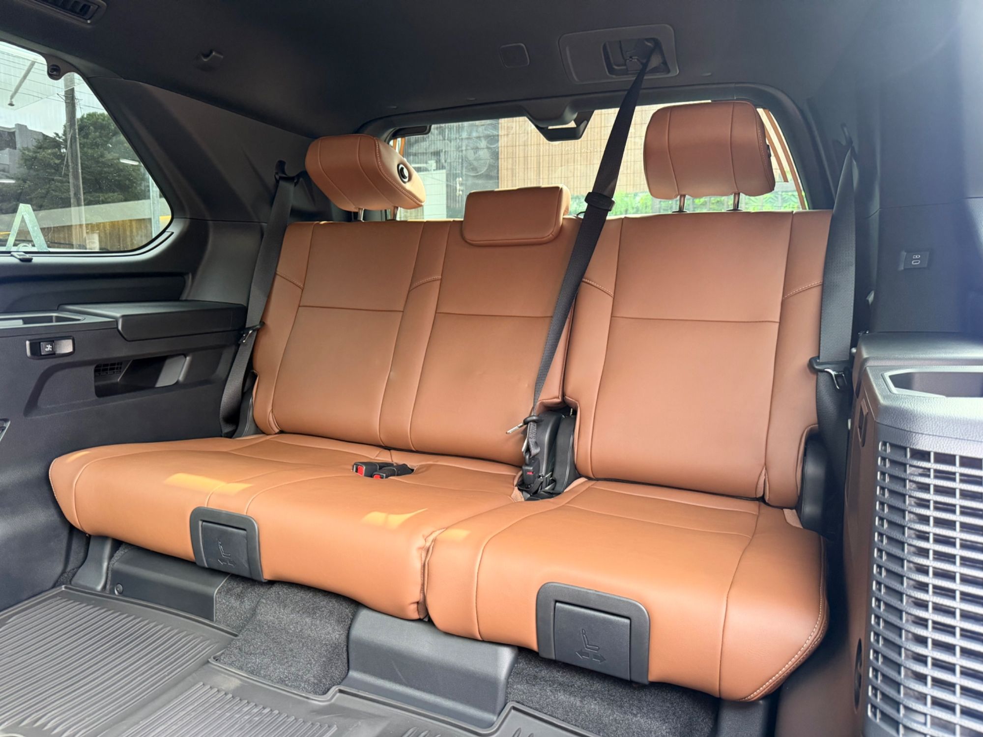 Toyota Sequoia 1794 - Image 14