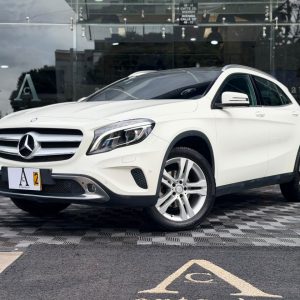 Mercedes-Benz GLA 200