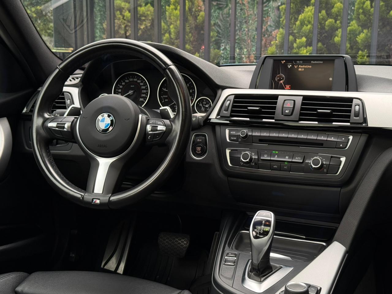 BMW 320i Serie 3 2015 58.000km Azul Metalizado Gasolina - Image 7