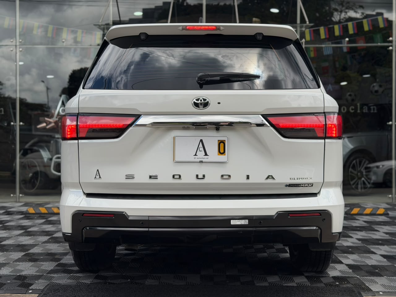 Toyota Sequoia 1794 Edition 2026 - Image 4