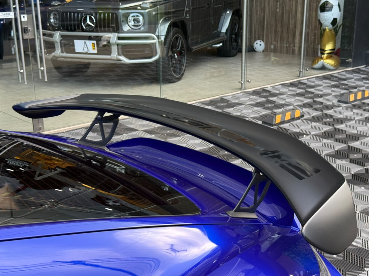 Porsche 718 Cayman GT4 2020 - Image 7