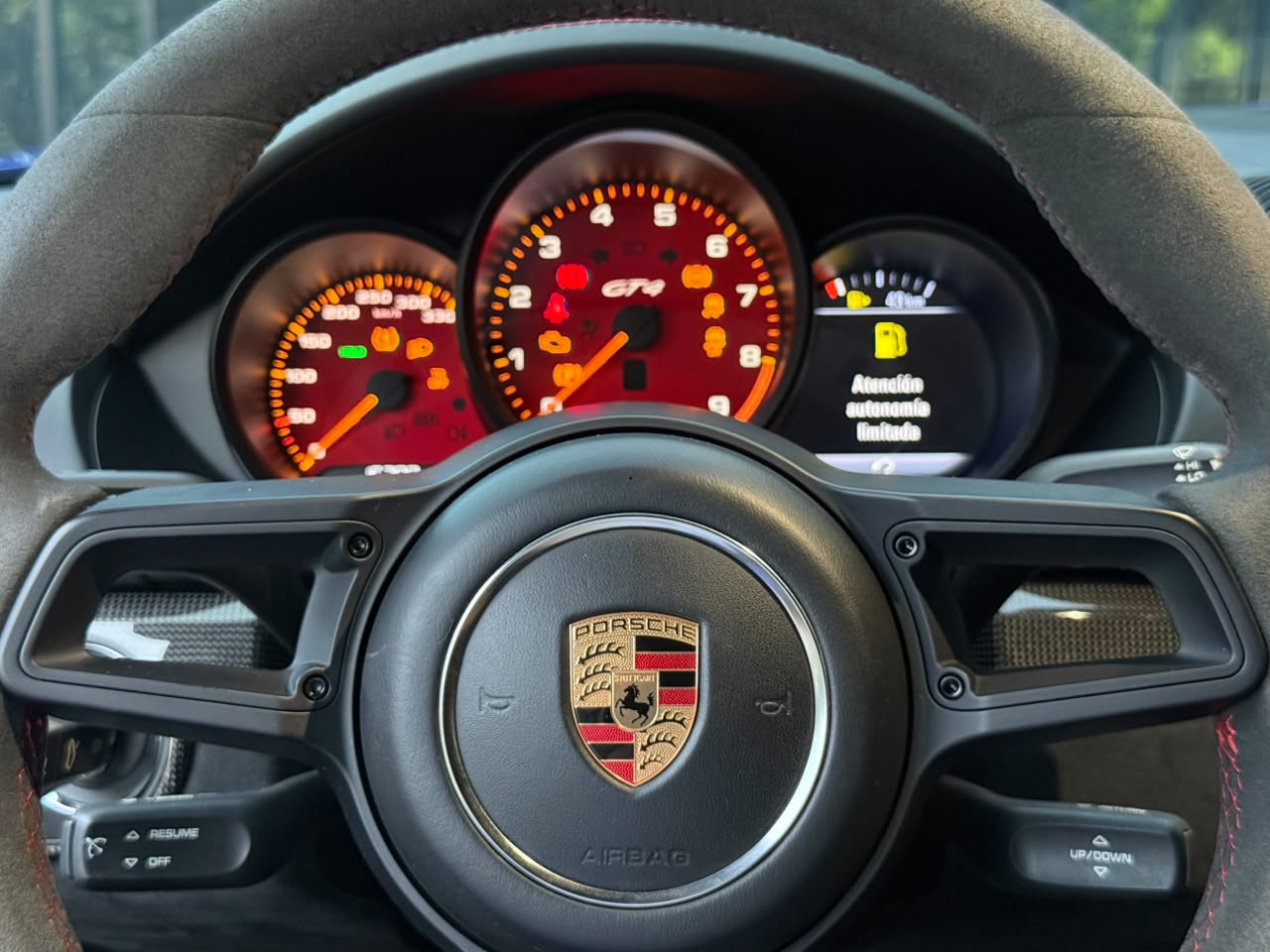 Porsche 718 Cayman GT4 2020 - Image 13