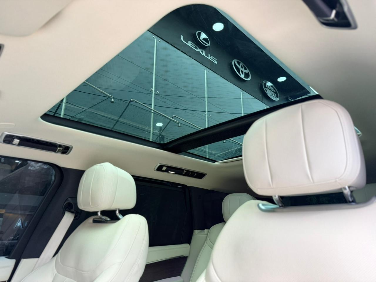 Range Rover HSE 2023 - Image 14