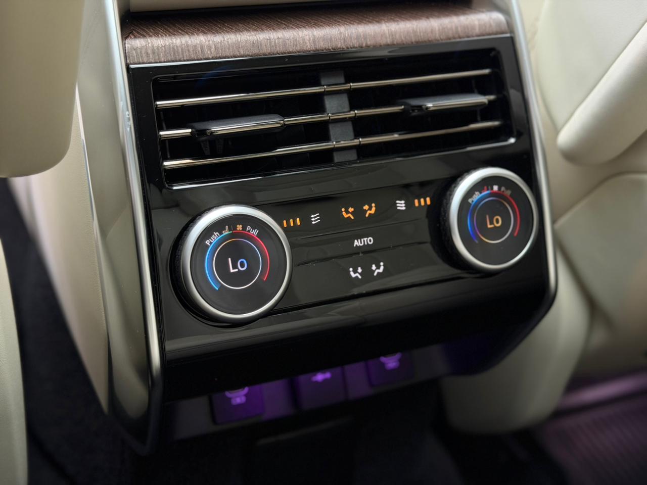 Range Rover HSE 2023 - Image 12