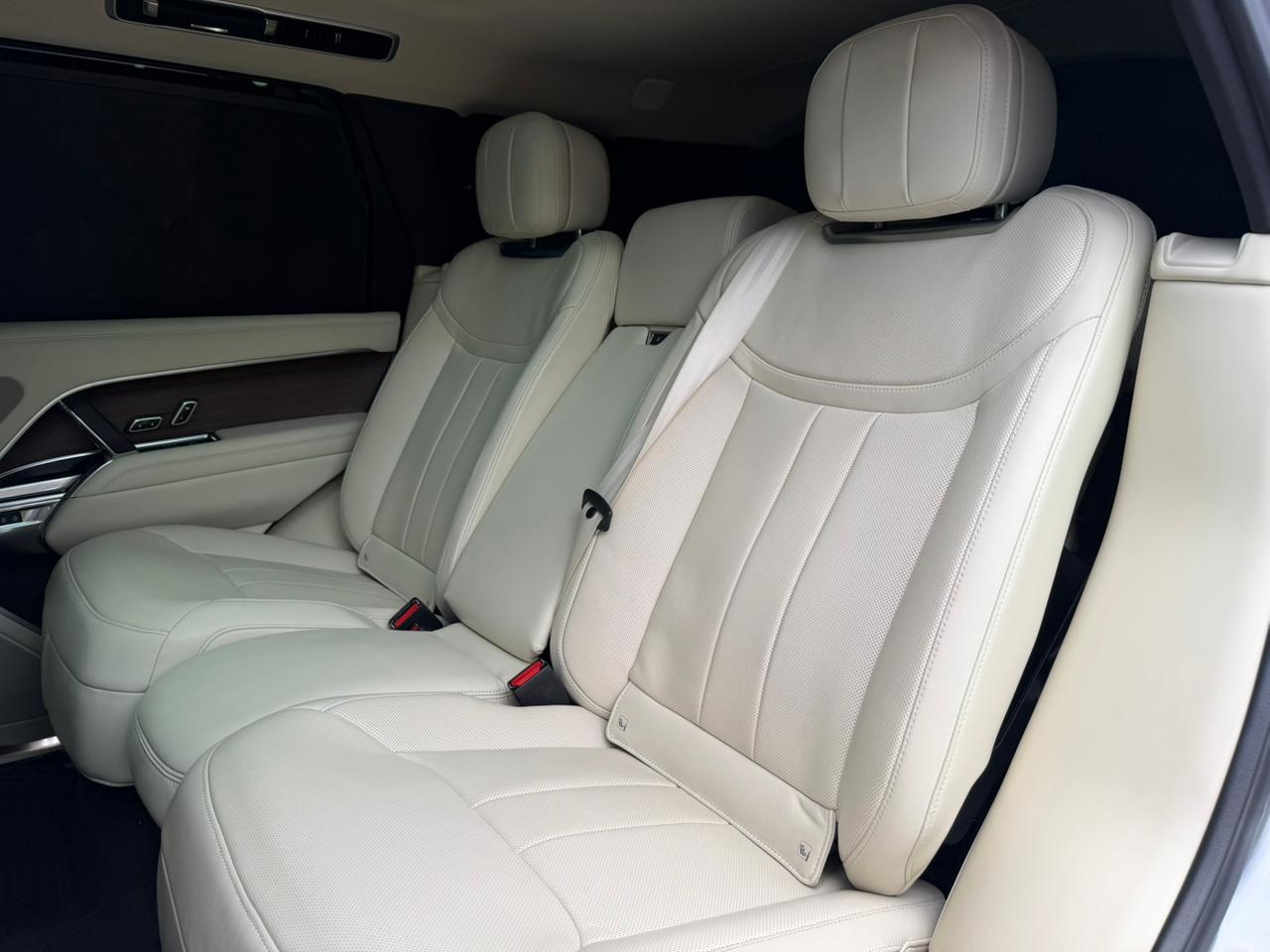 Range Rover HSE 2023 - Image 16