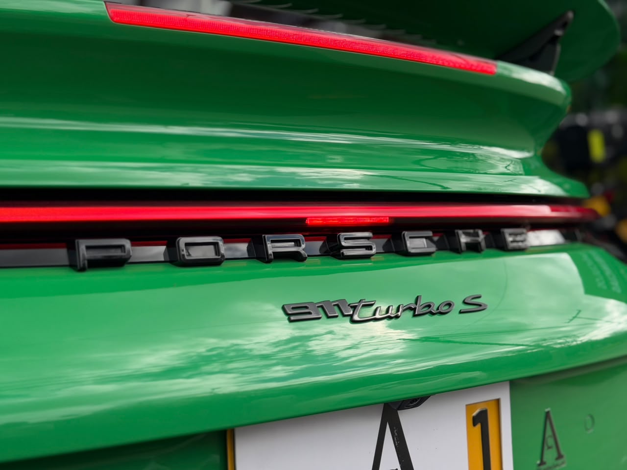 Porsche 911 Turbo S 2021 - Image 21