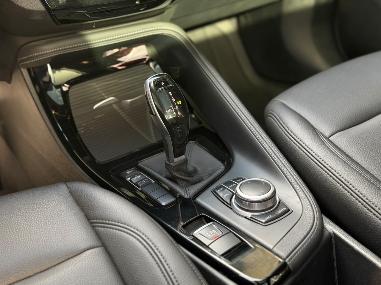 BMW X1 sDrive18i 2021 - Image 8