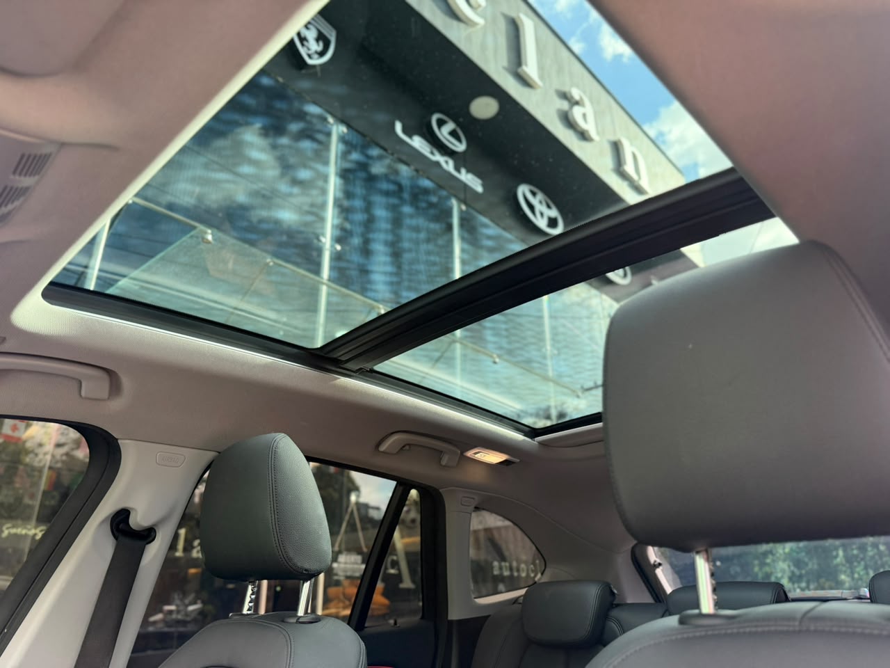 BMW X1 sDrive18i 2021 - Image 9