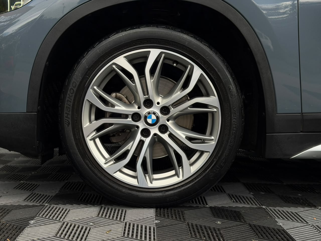 BMW X1 sDrive18i 2021 - Image 12