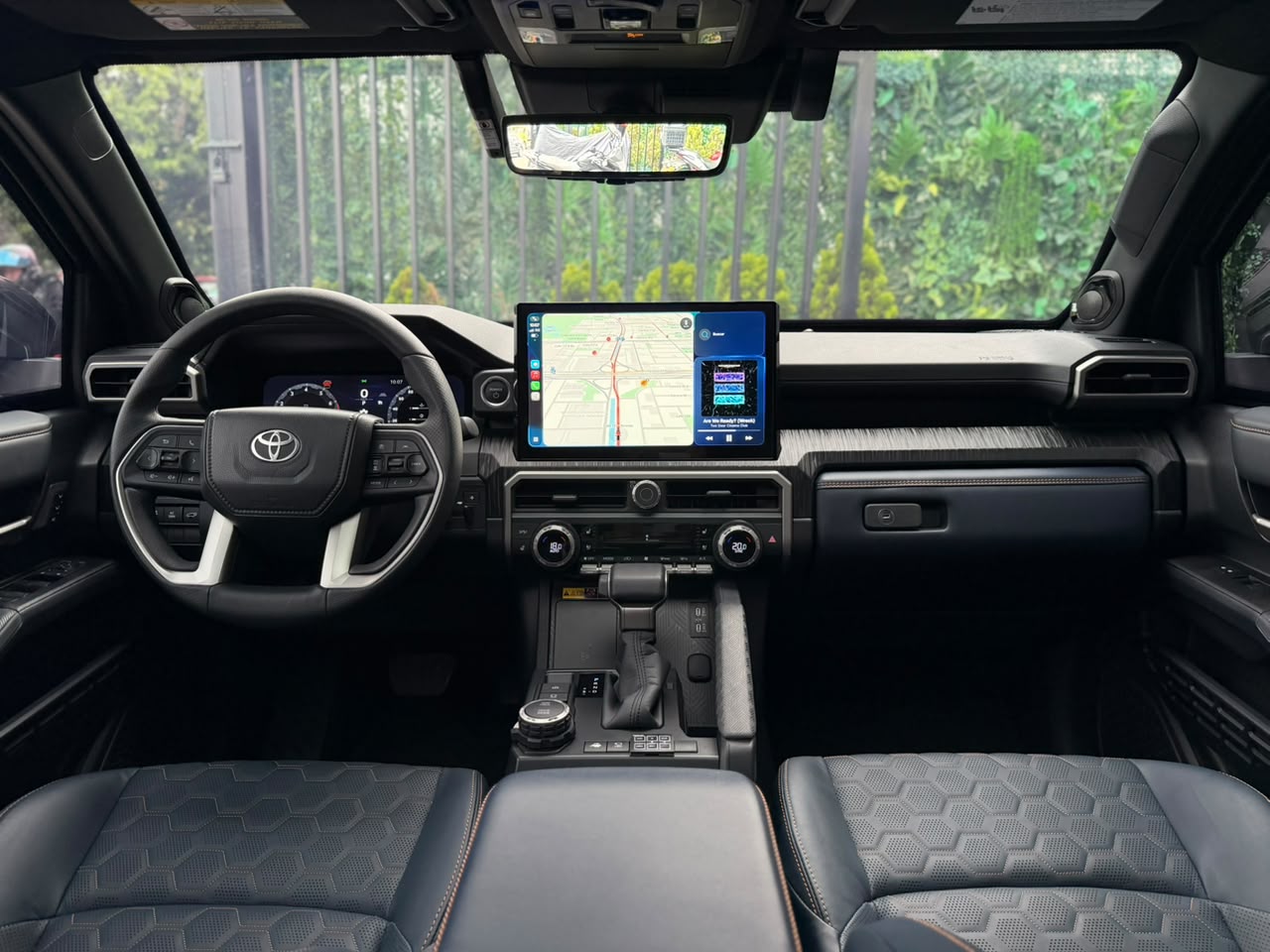 Toyota 4Runner Platinum Hybrid 2026 - Image 6
