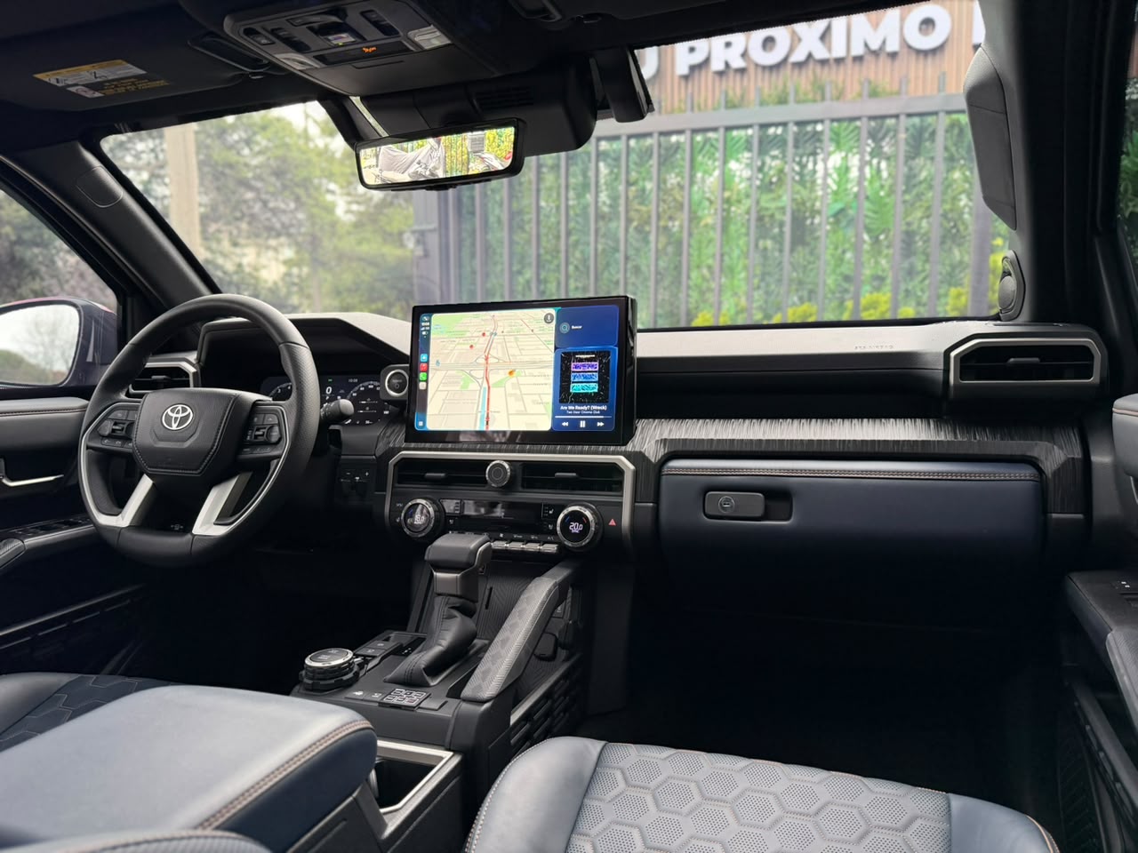 Toyota 4Runner Platinum Hybrid 2026 - Image 8