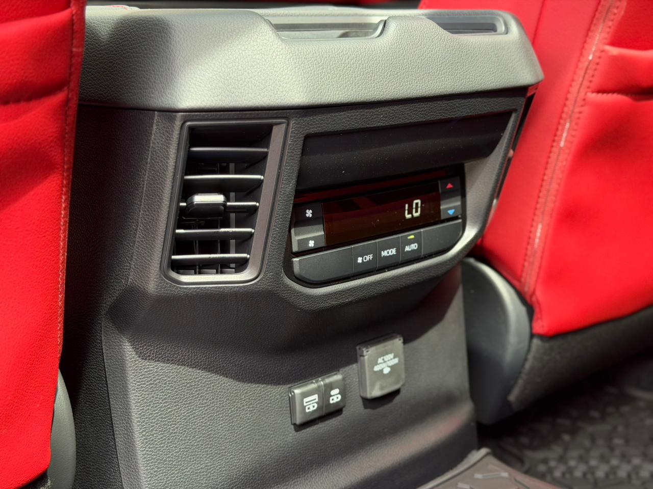 Toyota Sequoia TRD Pro Hybrid 2026 - Image 26