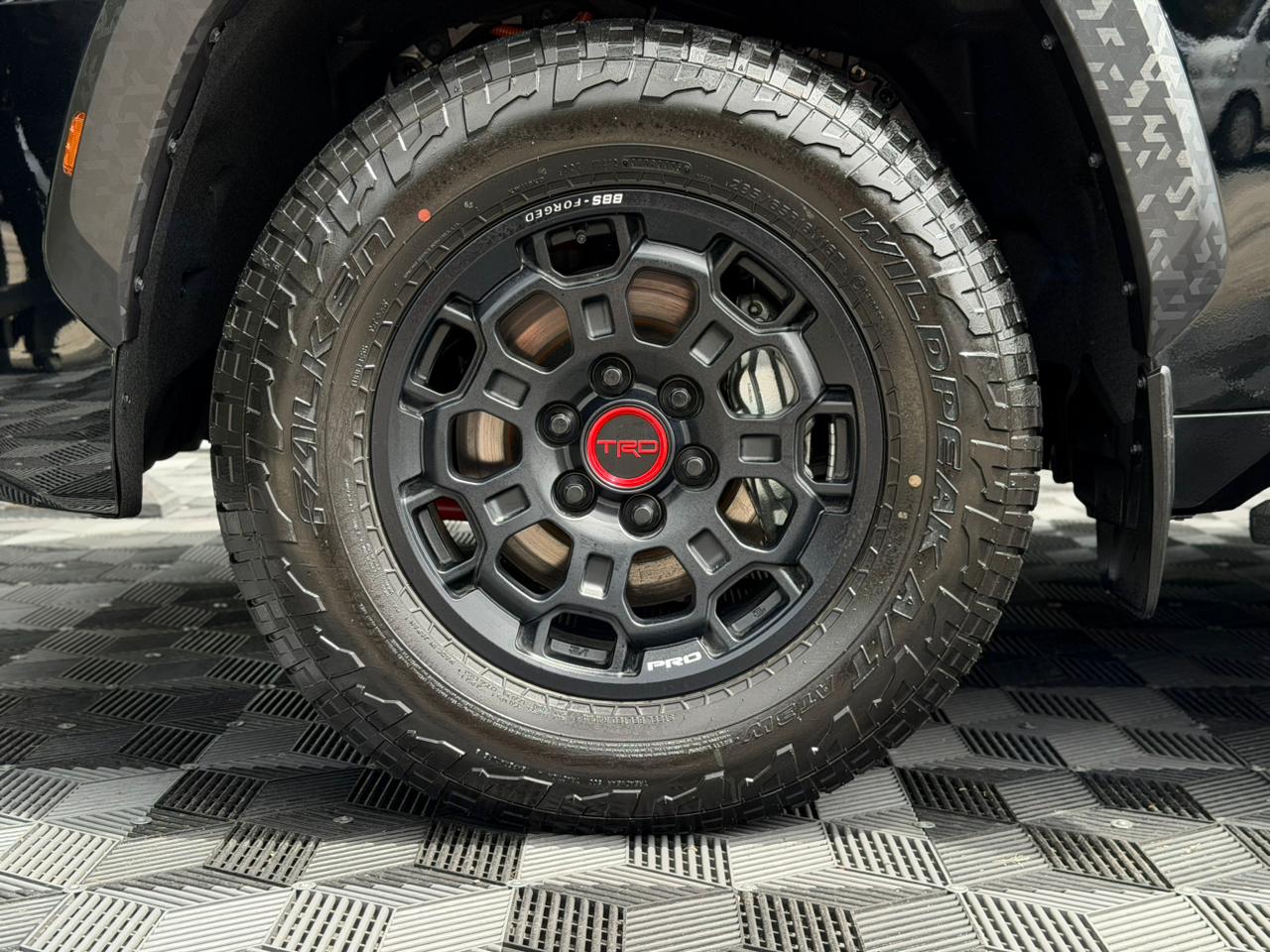 Toyota Sequoia TRD Pro Hybrid 2026 - Image 7