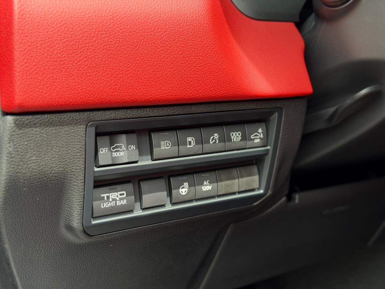Toyota Sequoia TRD Pro Hybrid 2026 - Image 35