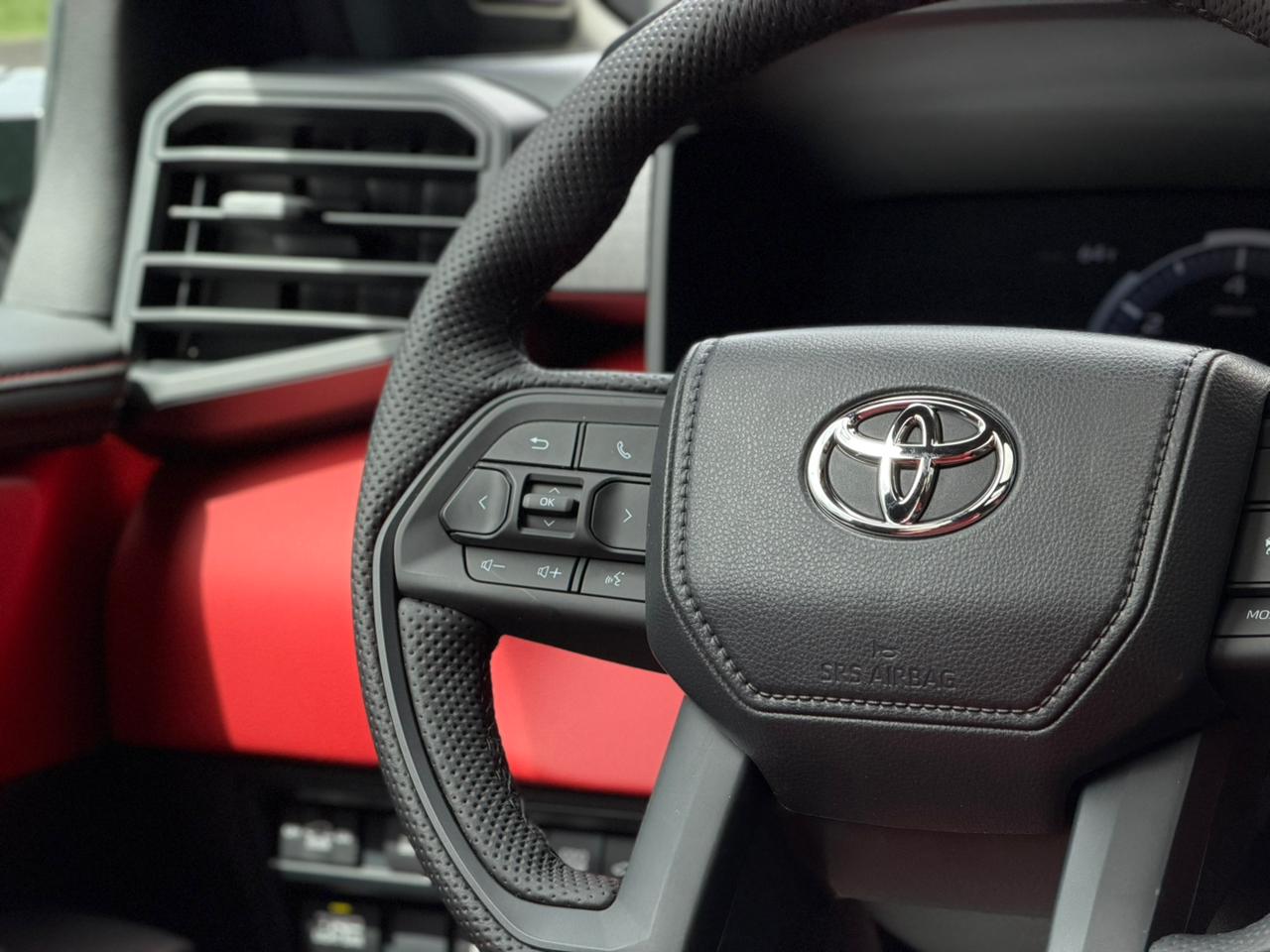 Toyota Sequoia TRD Pro Hybrid 2026 - Image 20