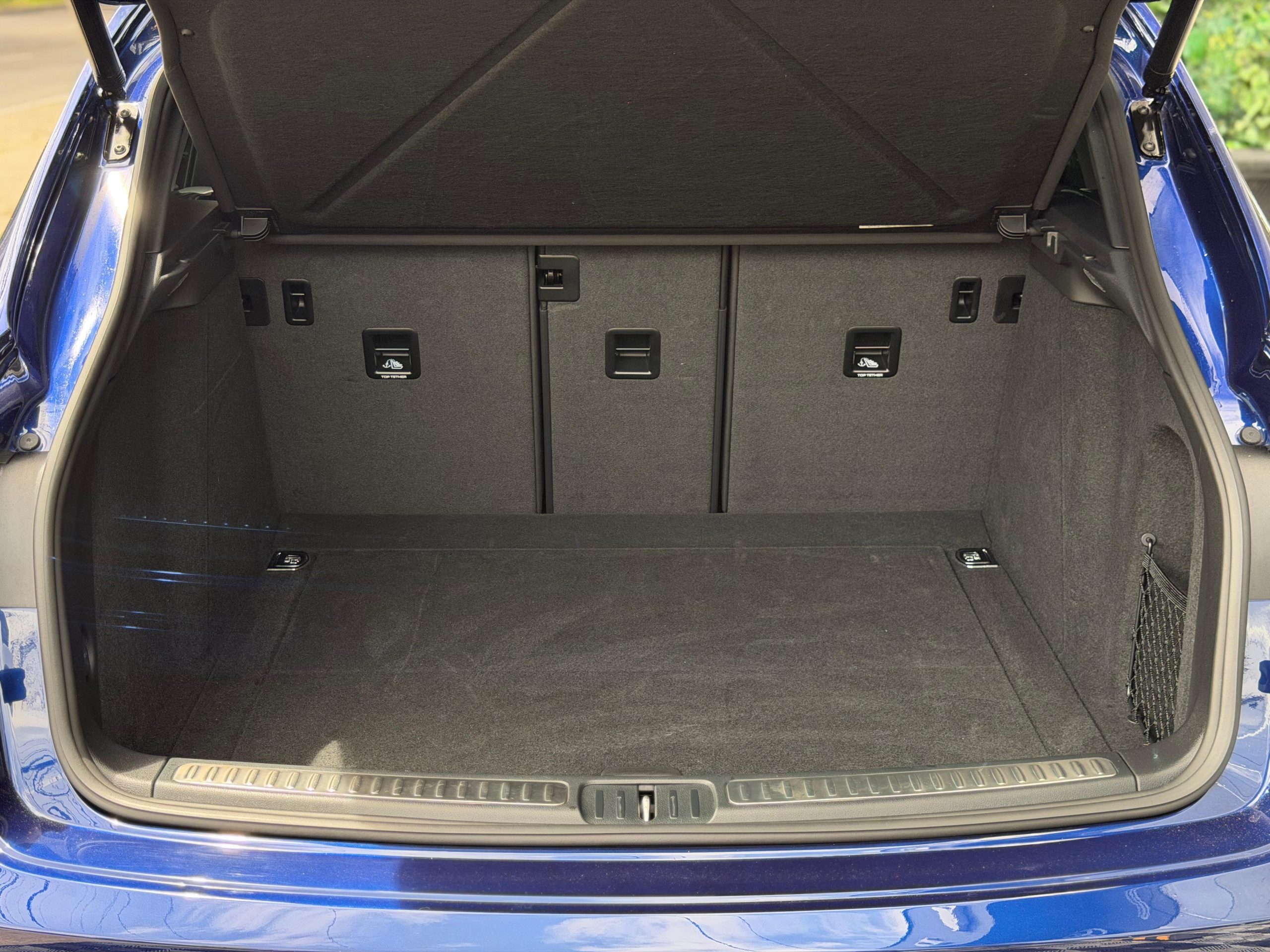 Porsche Macan T 2024 - Image 17
