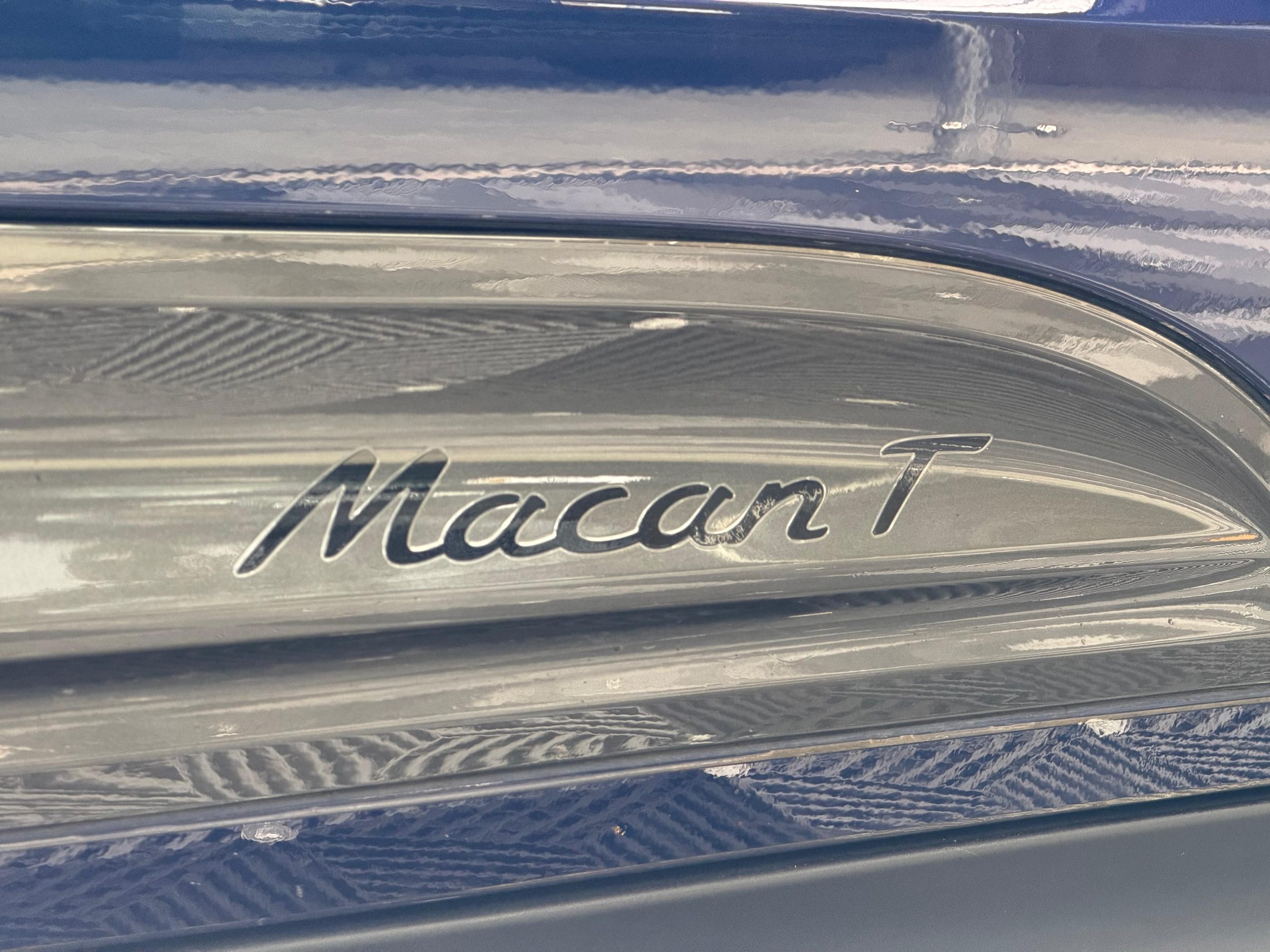 Porsche Macan T 2024 - Image 16