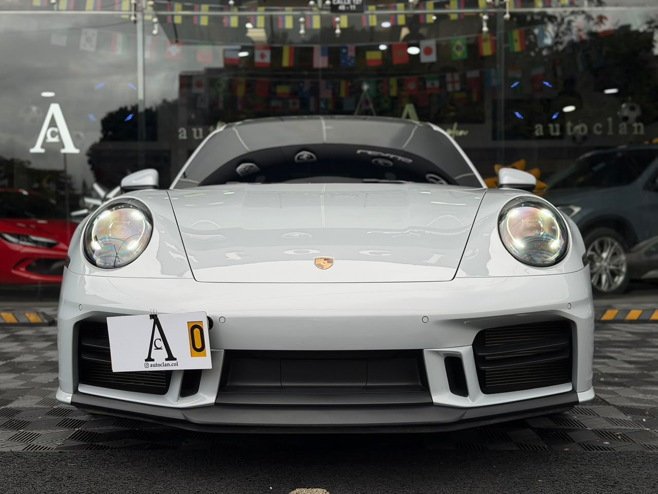 Porsche 911 Carrera (992.2) Facelift 2025 - Image 2