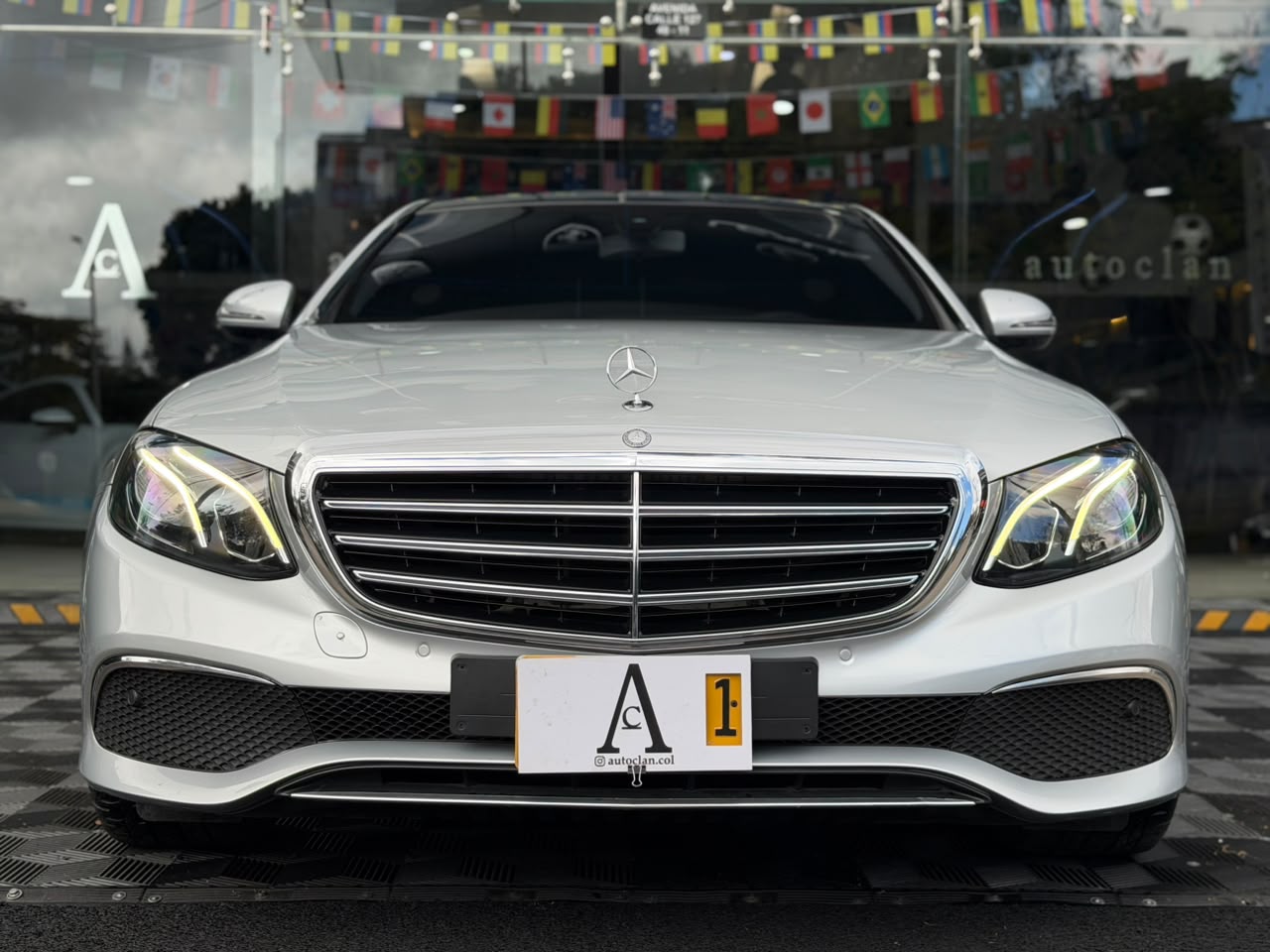 Mercedes-Benz E 200 2017 - Image 2