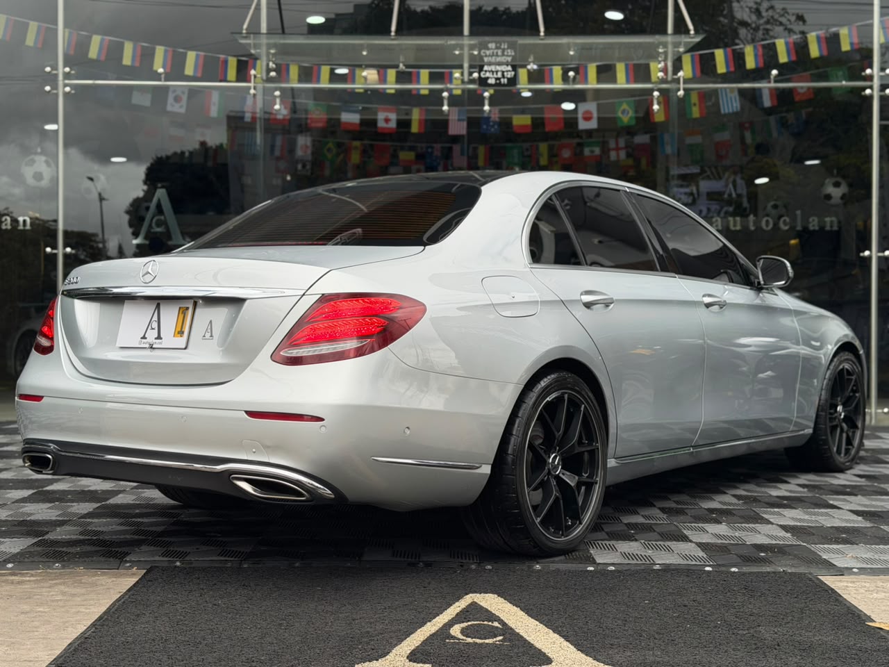 Mercedes-Benz E 200 2017 - Image 5