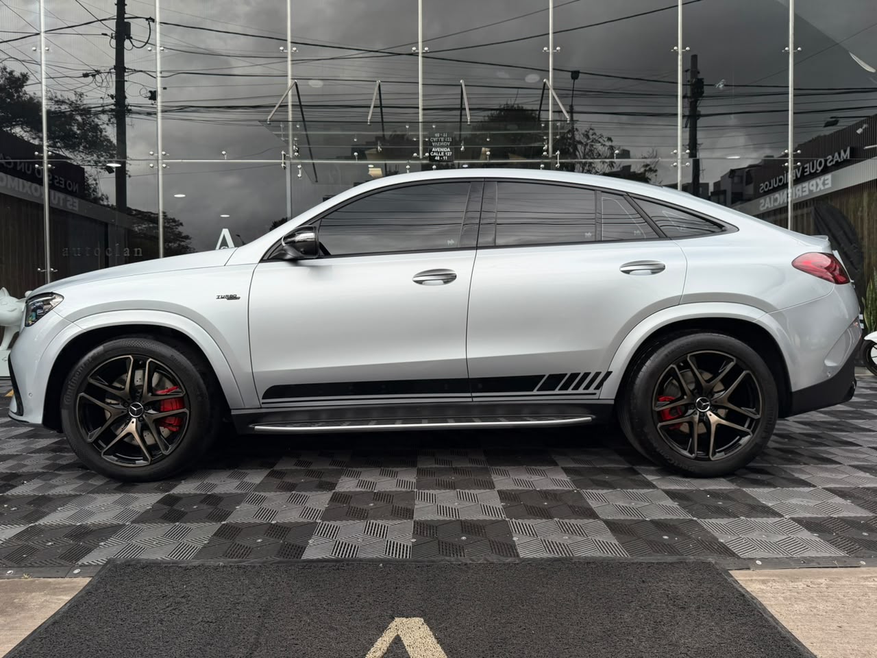 Mercedes-AMG GLE 53 4MATIC+ Coupé 2026 - Image 3
