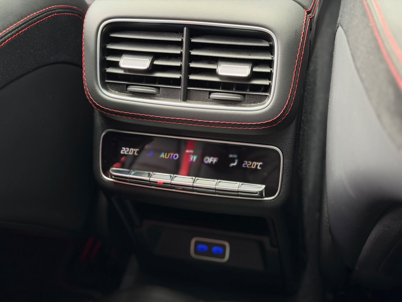 Mercedes-AMG GLE 53 4MATIC+ Coupé 2026 - Image 12