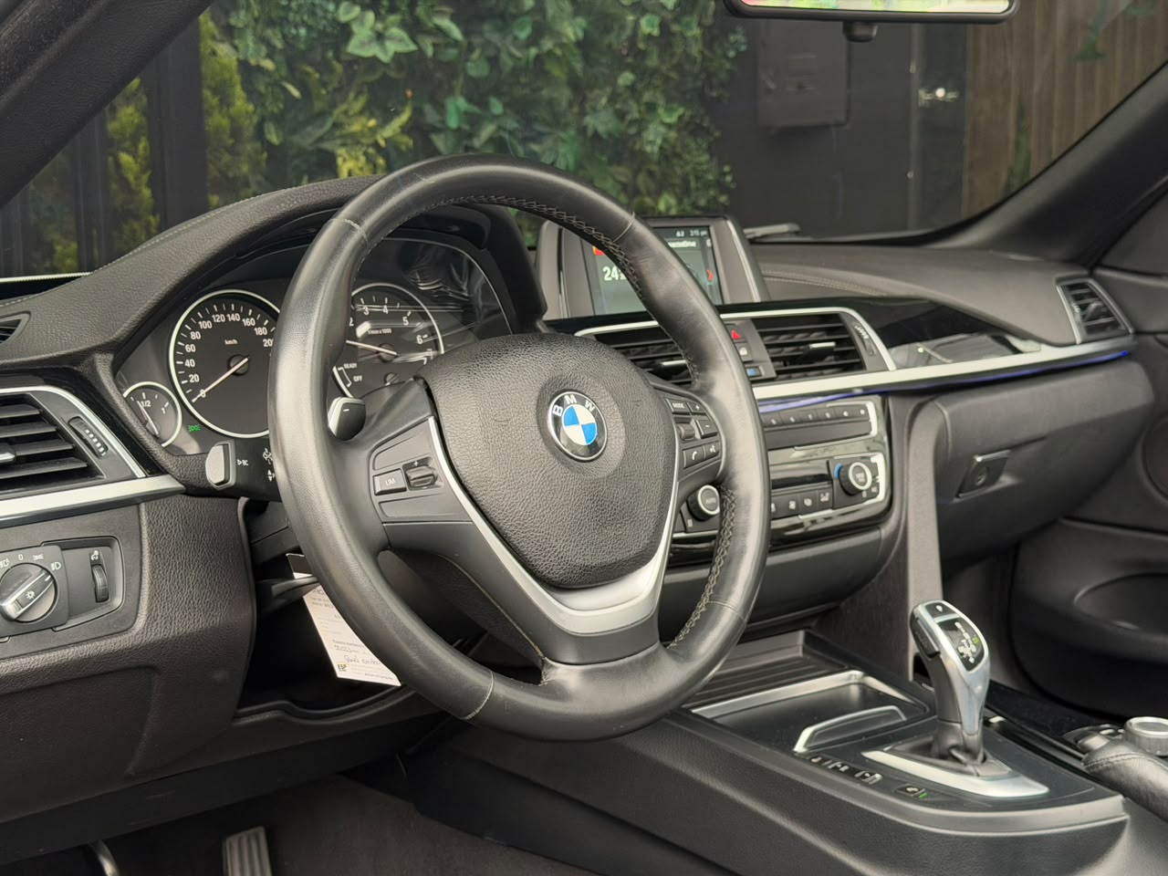 BMW 420i Cabrio (F33) 2018 - Image 12