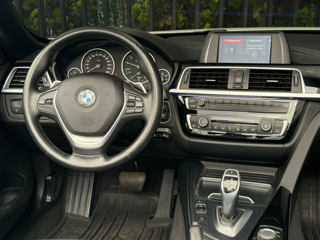 BMW 420i Cabrio (F33) 2018 - Image 13