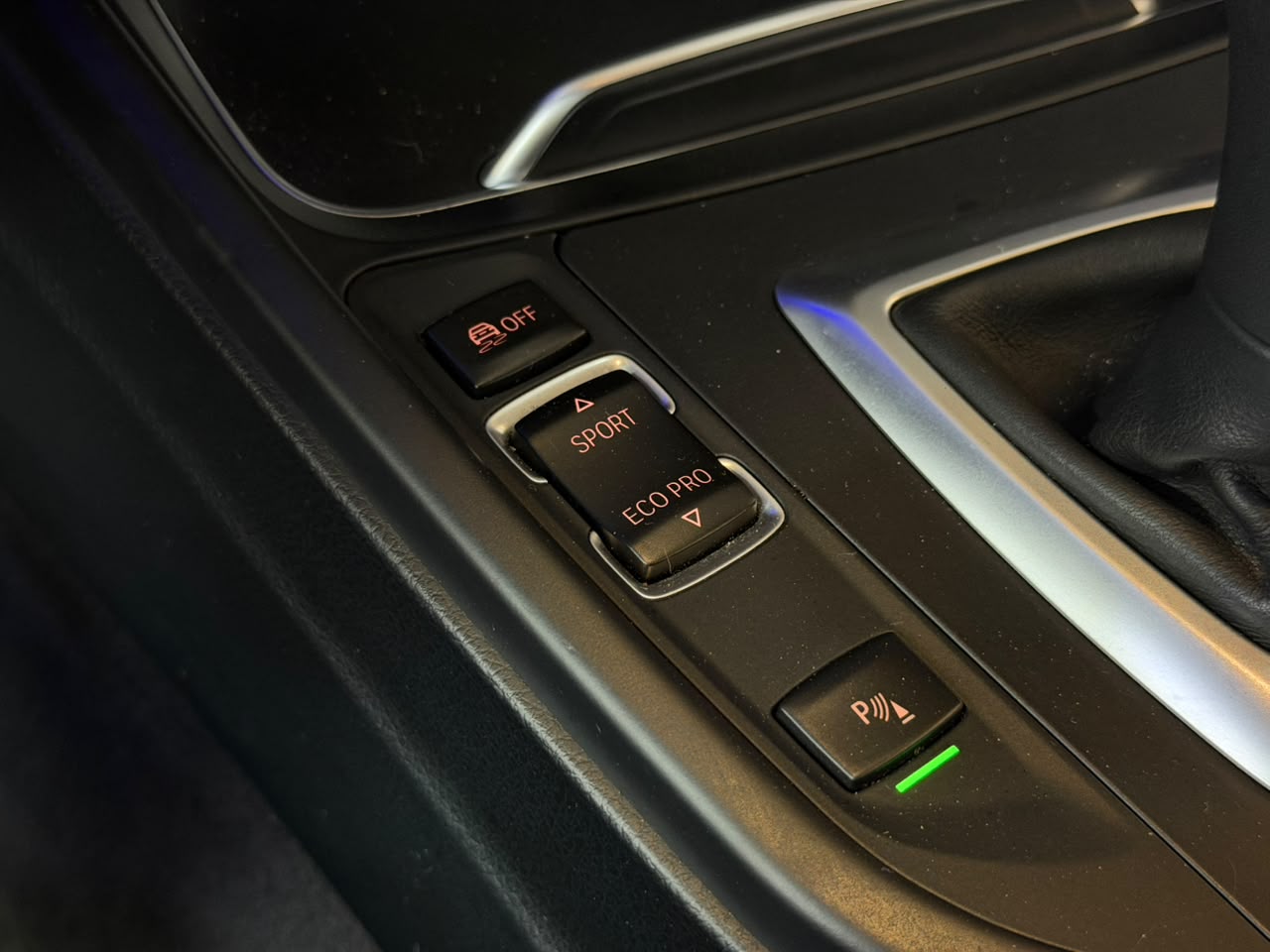 BMW 420i Cabrio (F33) 2018 - Image 17