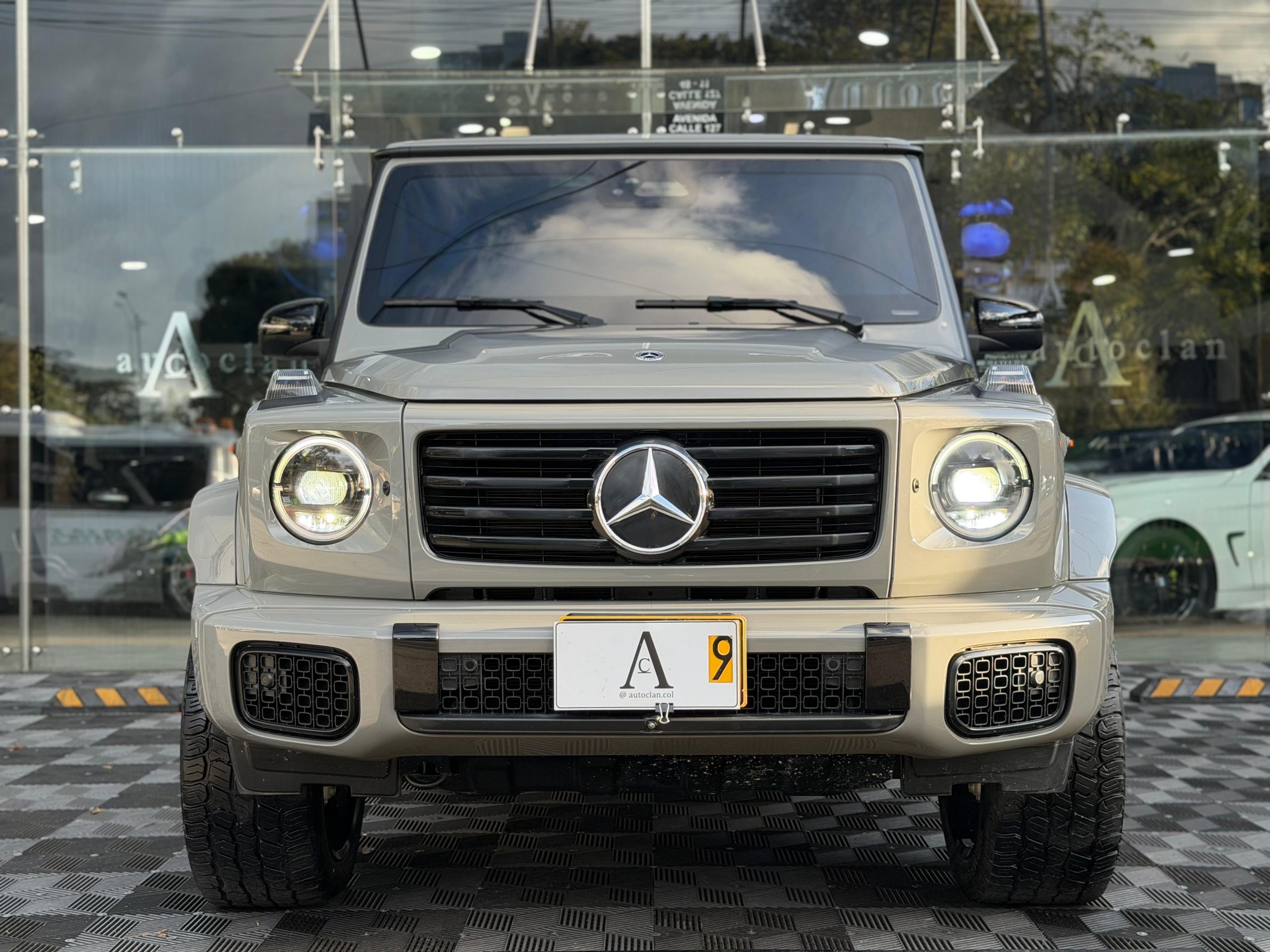 Mercedes-Benz G 580 with EQ Technology 2025 - Image 2